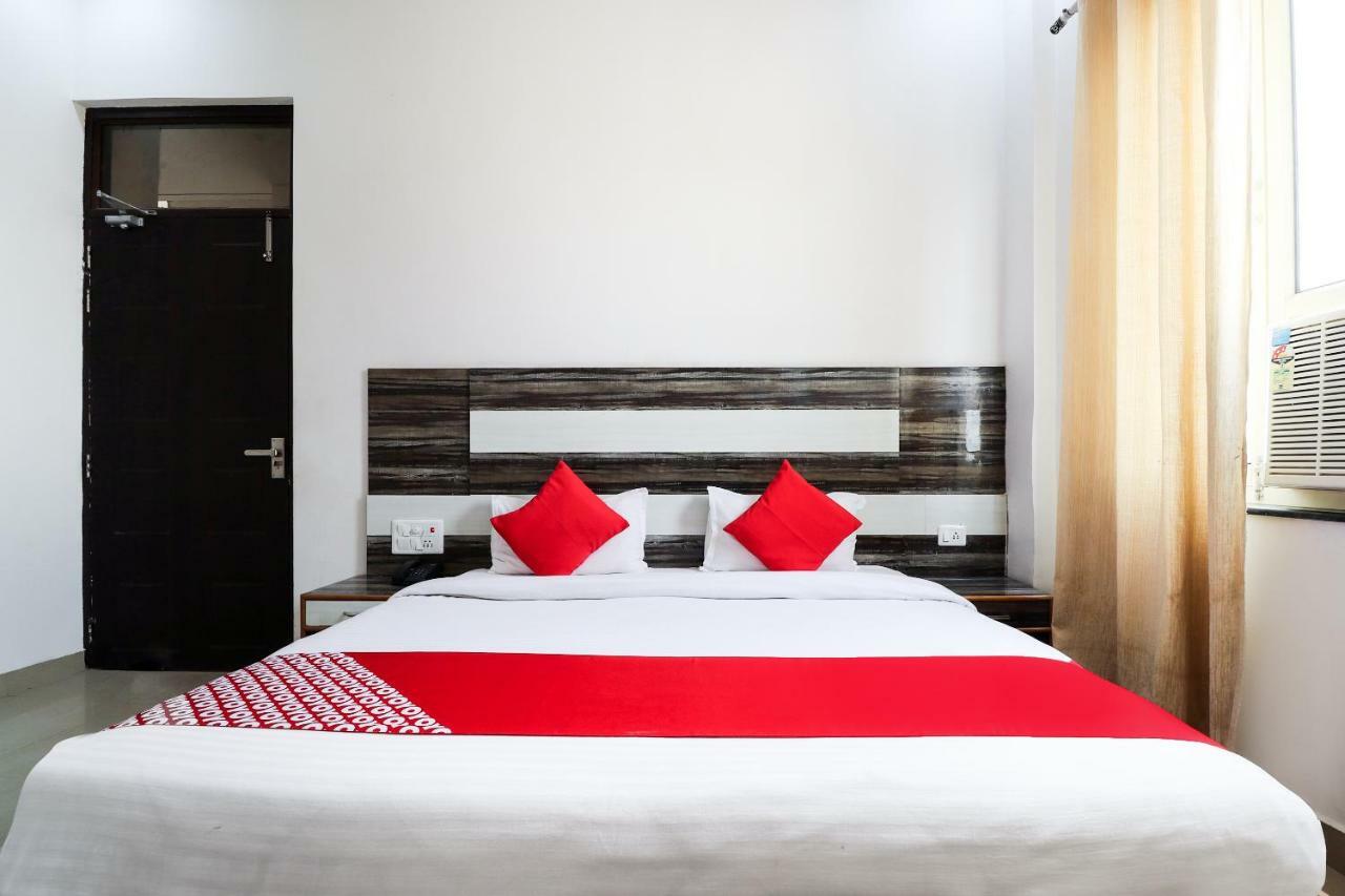 Oyo 39959 Hotel Bandhan Bahraich 外观 照片