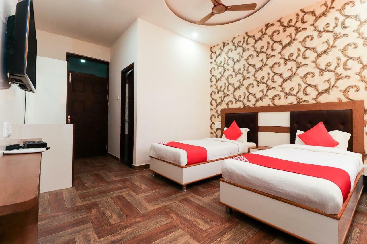 Oyo 39959 Hotel Bandhan Bahraich 外观 照片
